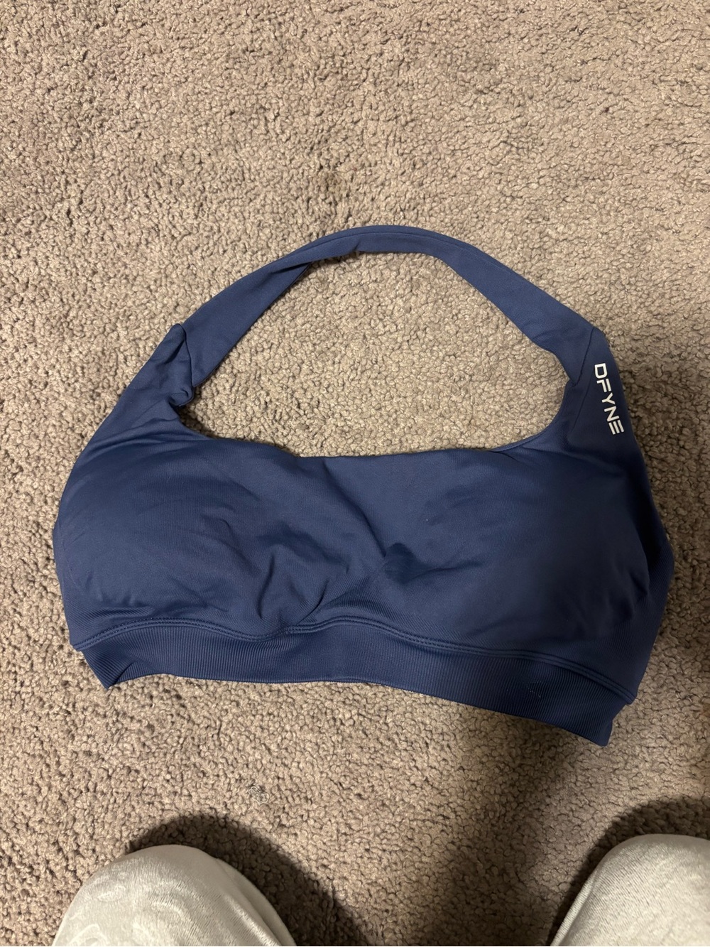 DFYNE Navy Womenโs sports bra